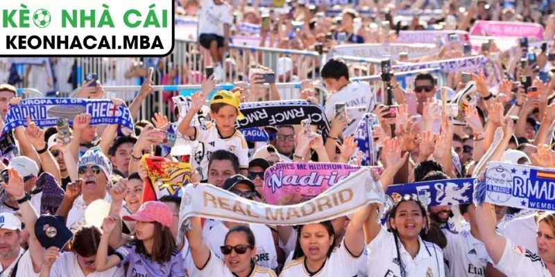 CĐV Bernabéu không hài lòng – áp lực đặc trưng của Real Madrid