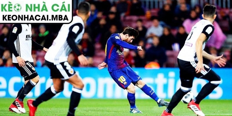 Cuộc đua La Liga nóng bỏng: Real thắng nghẹt thở derby Madrid, còn kém Barca bao nhiêu điểm? 2 Barcelona thắng tối thiểu, giữ vững ngôi đầu