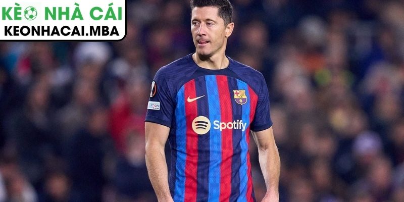 Hàng công Barcelona khủng hoảng: Lewandowski cũng đánh mất sự ổn định 3 Lewandowski đánh mất sự ổn định ở tuổi 35
