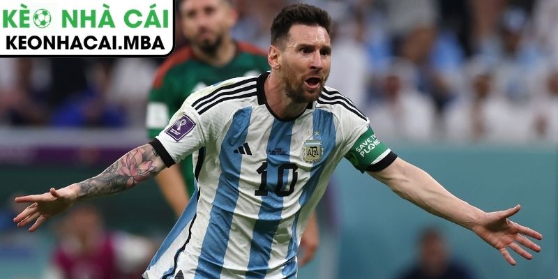 Messi tiến sát kỷ lục vĩ đại của Ronaldo lập từ năm 2024 3 Cột mốc 900 bàn thắng và cuộc so sánh với Ronaldo
