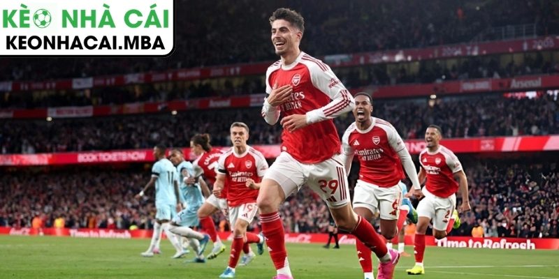 Arsenal vô địch, Manchester United còn chờ tới bao giờ? 4 MU cần học cách chịu đựng từ Arsenal